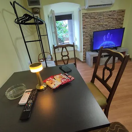 Heli Budget Apartment