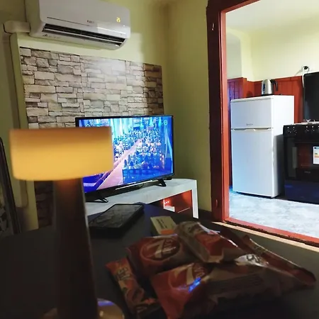 Apartment Heli Budget *